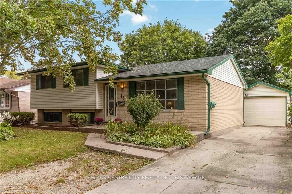 45 AMY Crescent, London East, ON N5Y 4A5