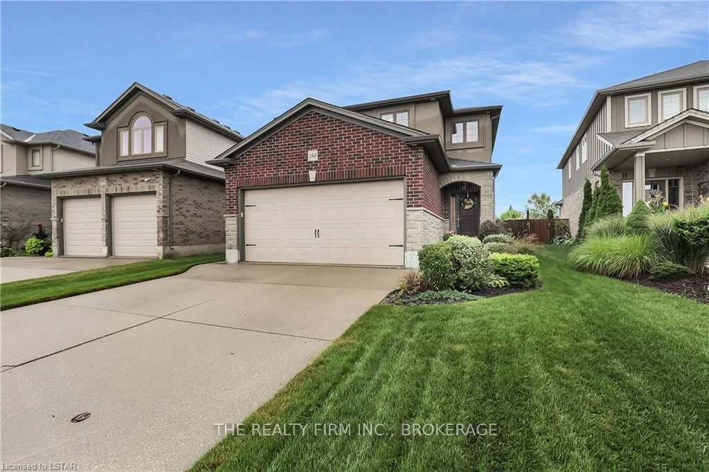 1968 CHERRYWOOD Trail, London North, ON N6H 0C9