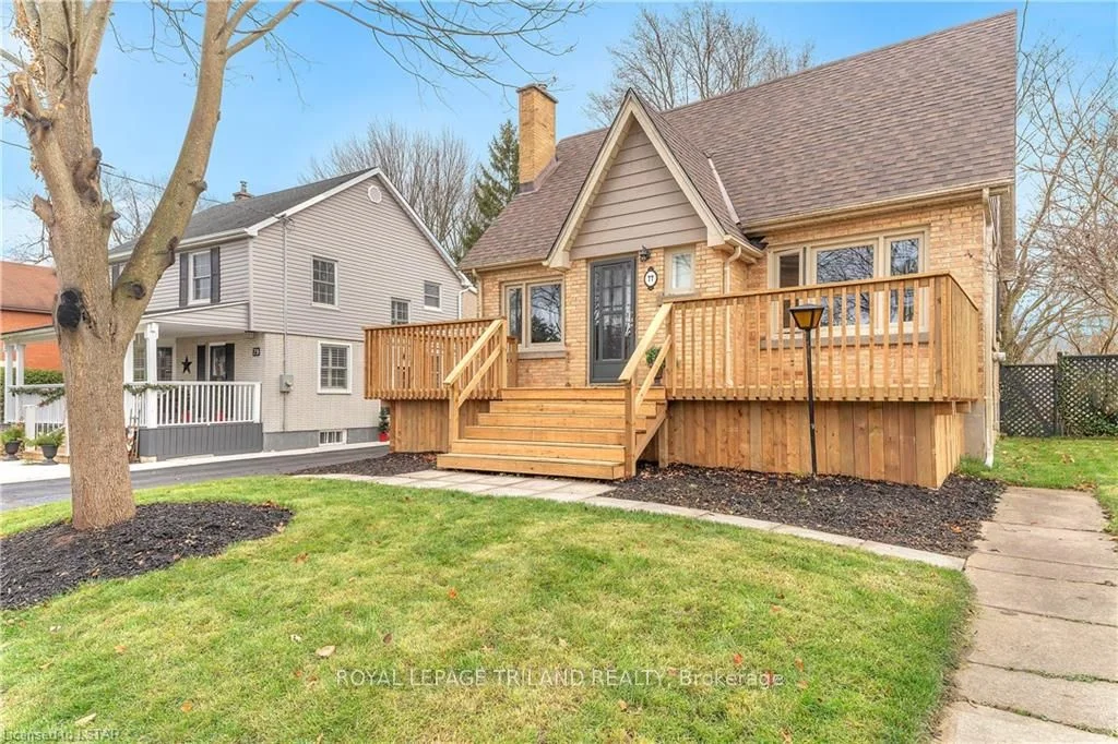77 LANGARTH Street E, London South, ON N6C 1Z3