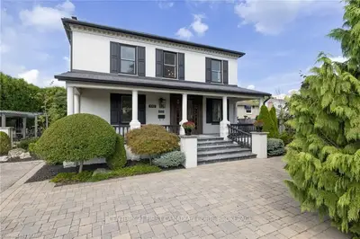 1057 OXFORD Street W, London North, ON N6H 1V6