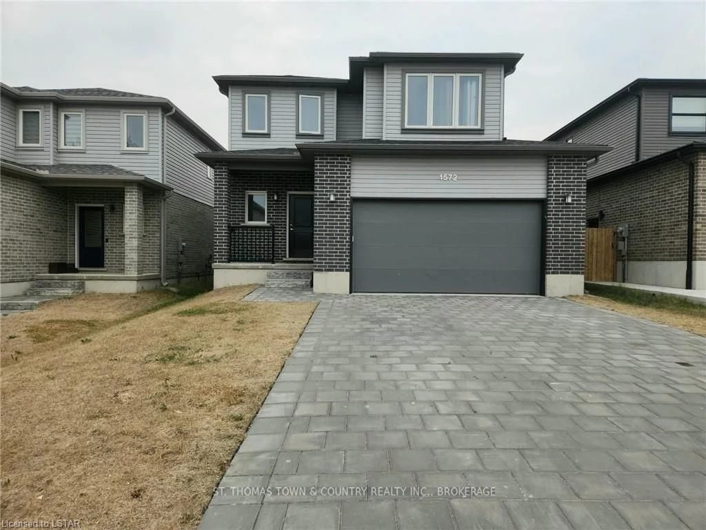 1572 Dylan Street, London East, On N5v 0b9