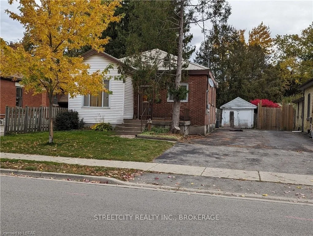 494 Charlotte Street, London East, On N5w 4a4
