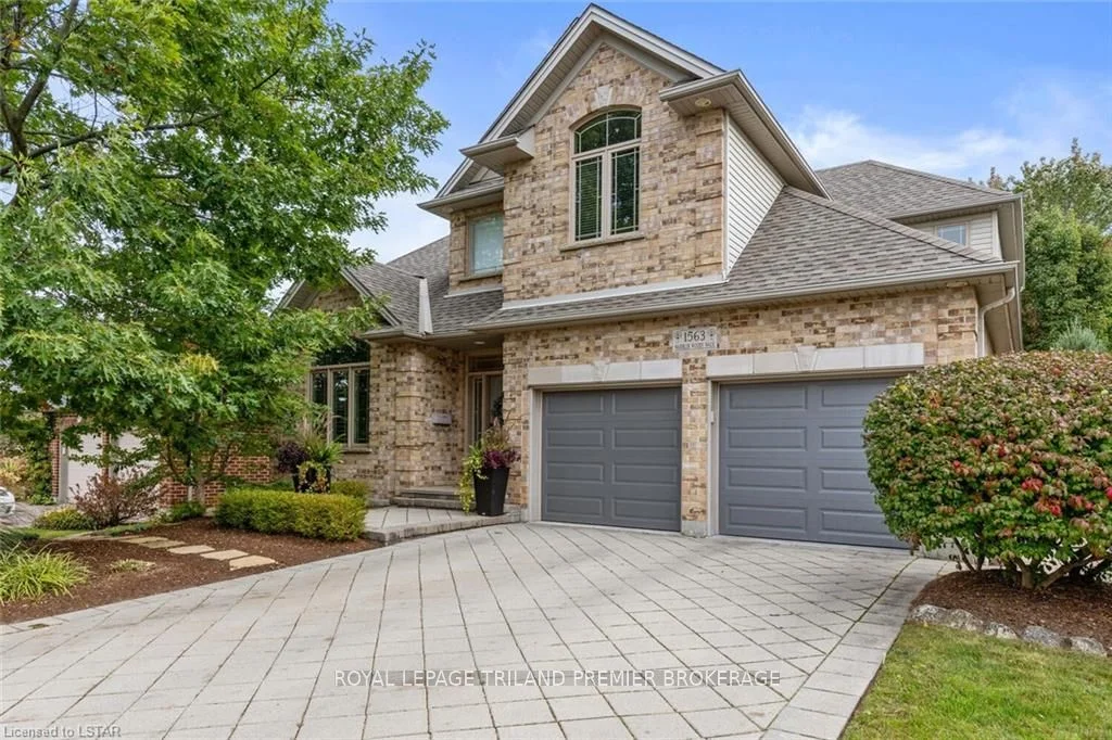 1563 Warbler Woods Walk, London South, On N6k 4y9