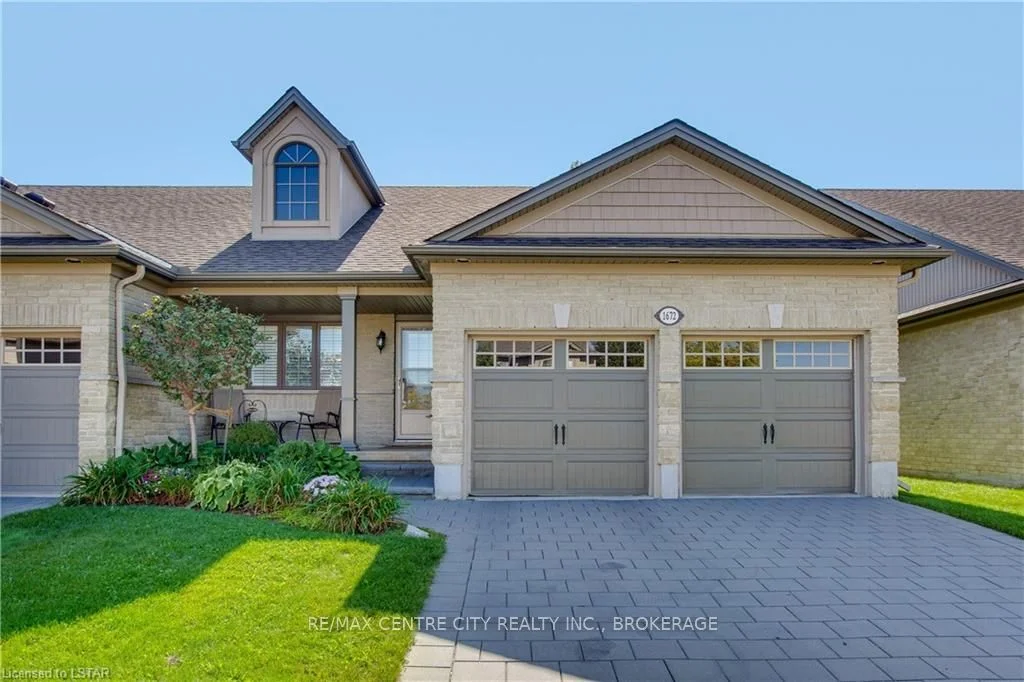 1672 Bayswater Crescent, London North, On N6g 0a9