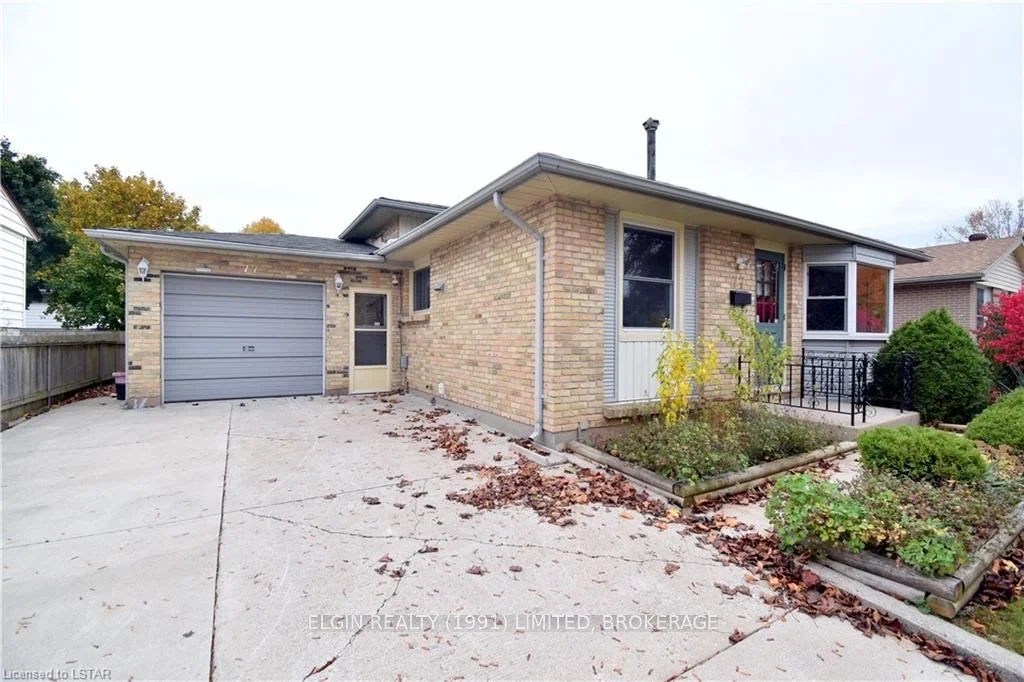 77 Jena Crescent, London East, On N5v 1l3