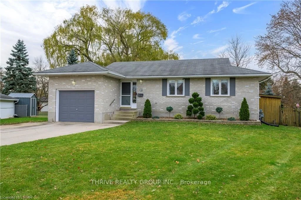 3 ROSS Court, Strathroy-Caradoc, ON N7G 3W6
