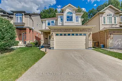 856 Mapleridge Street, London North, On N6h 0a5