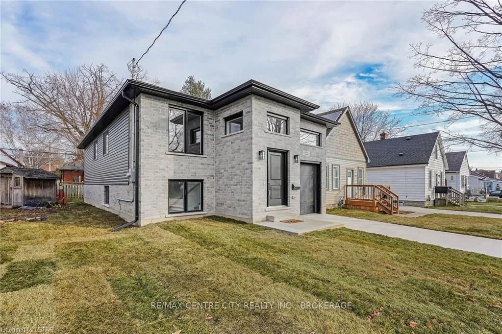 122 Brisbin Street, London East, On N5z 2l8
