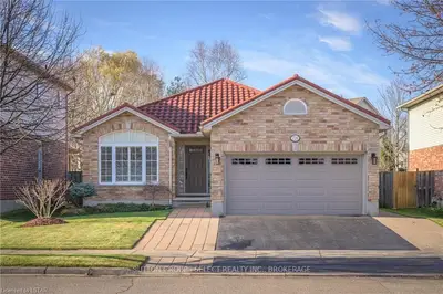 720 GUILDWOOD Boulevard, London North, ON N6H 5G2