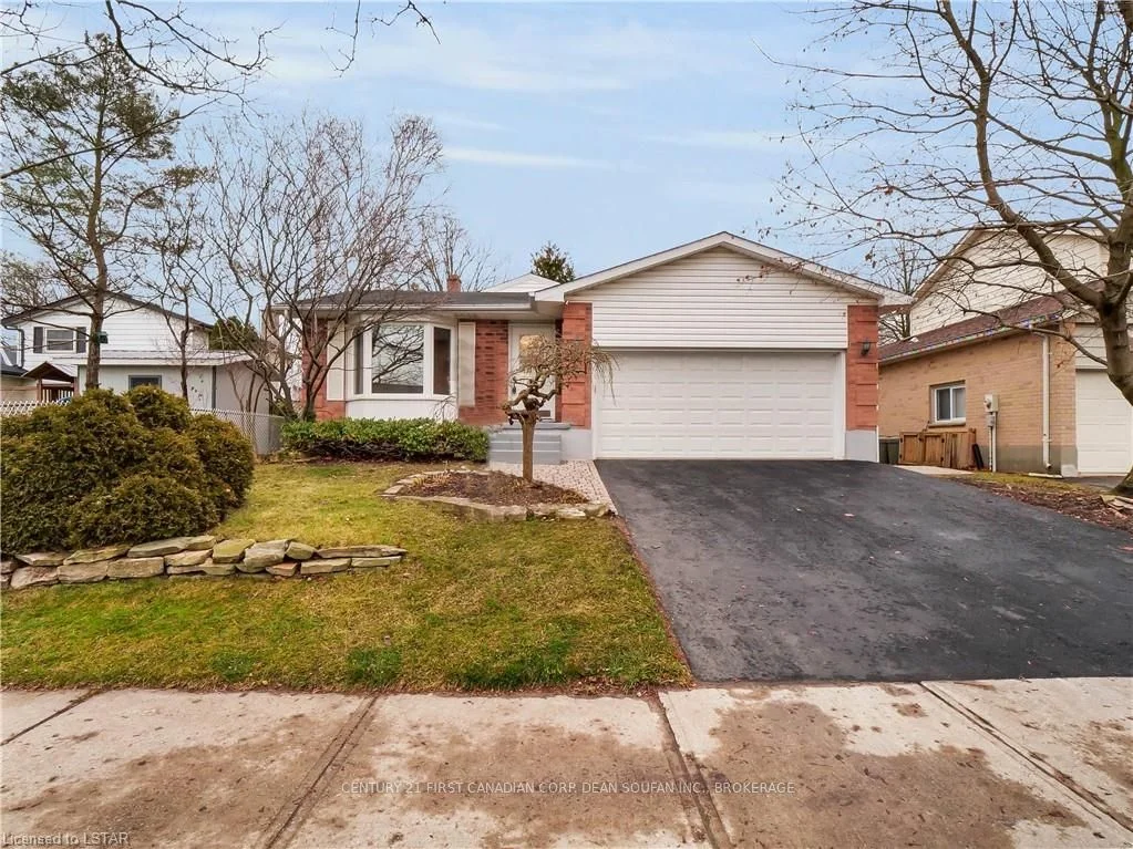174 HIGHVIEW Avenue E, London South, ON N6C 5G7
