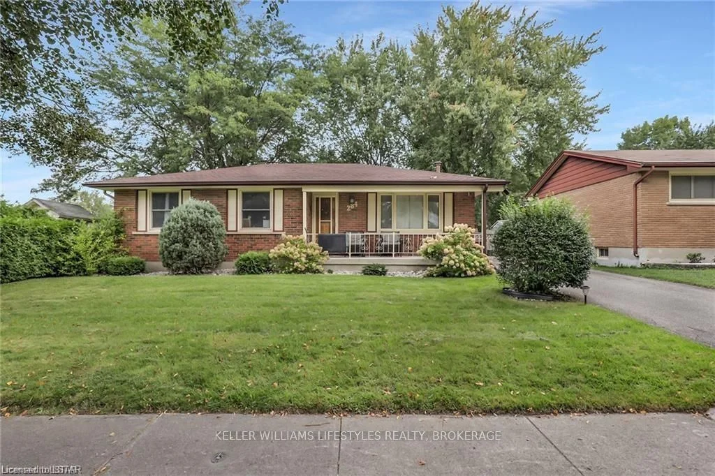 284 Robin Road, London South, On N6j 1s6