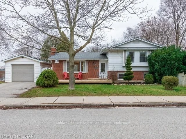 90 CHAPPLE HILL Road, London North, ON N6G 2H3