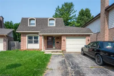 46 Comox Court, London South, On N6k 3k9