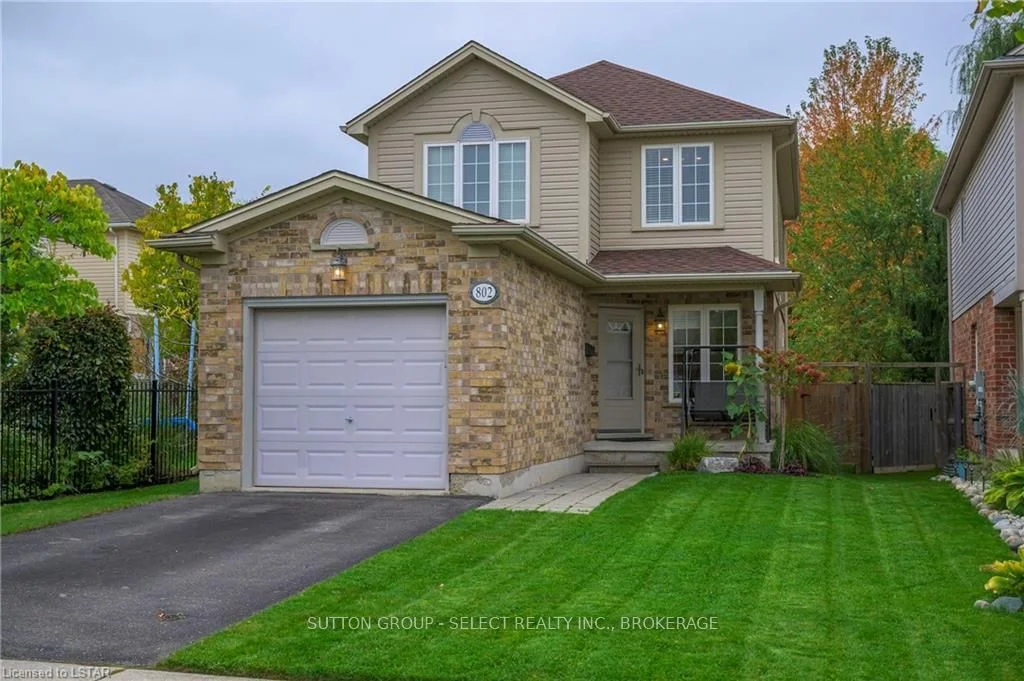 802 SPRUCEWOOD Drive, London North, ON N5X 4L6