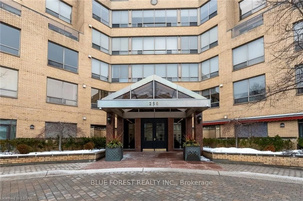 250 SYDENHAM Street 309, London East, ON N6A 5S1