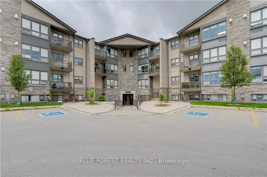 15 JACKSWAY Crescent 416, London North, ON N5X 3T8