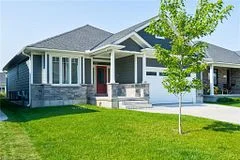 60 Deerfield Road, Lambton Shores, On N0m 1t0