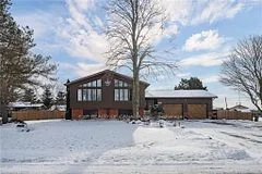 108 VICTORIA Drive, Strathroy-Caradoc, ON N0L 1T0