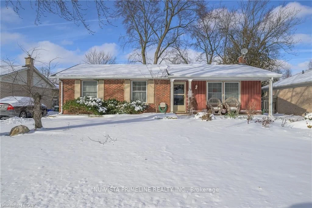34 Benson Crescent, London North, ON N5X 2B2