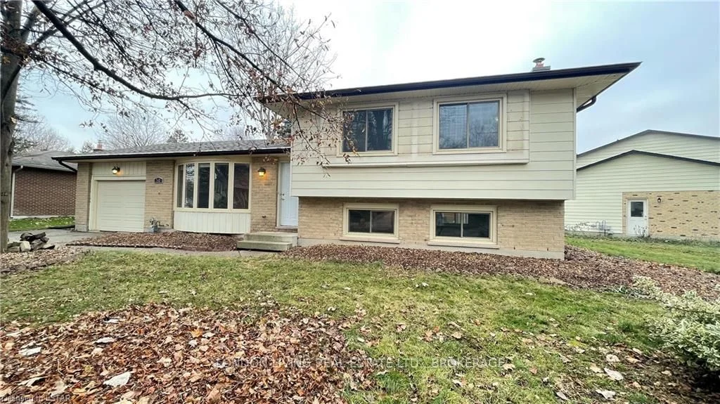 50 Thackerey Place, London North, On N6g 3e7