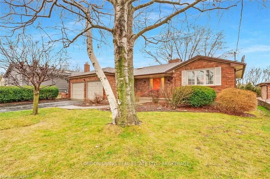 16 Elworthy Avenue, London South, On N6c 2m2
