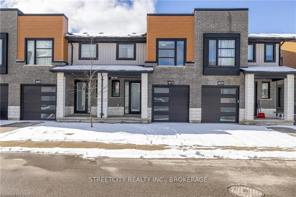 971 West Village Square, London North, On N6h 5j9