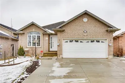 388 White Sands Drive, London South, On N6m 1j1