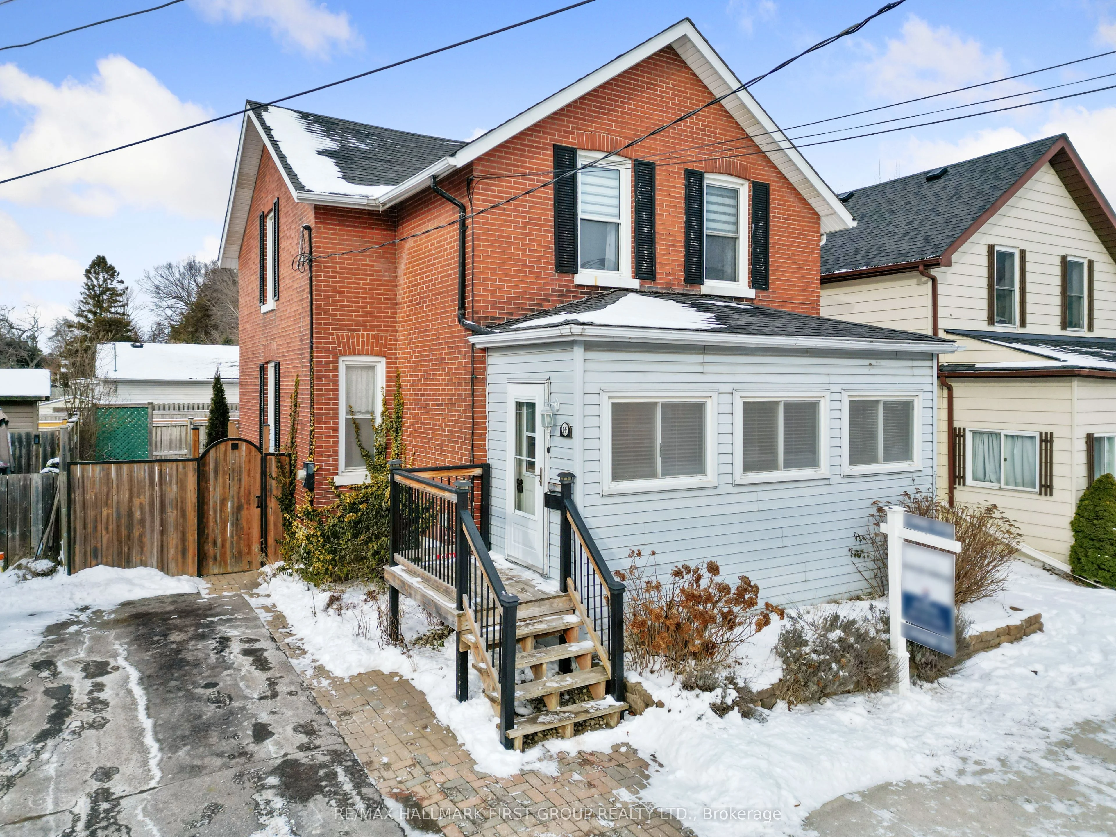 14 James Street E, Cobourg, ON K9A 1G9