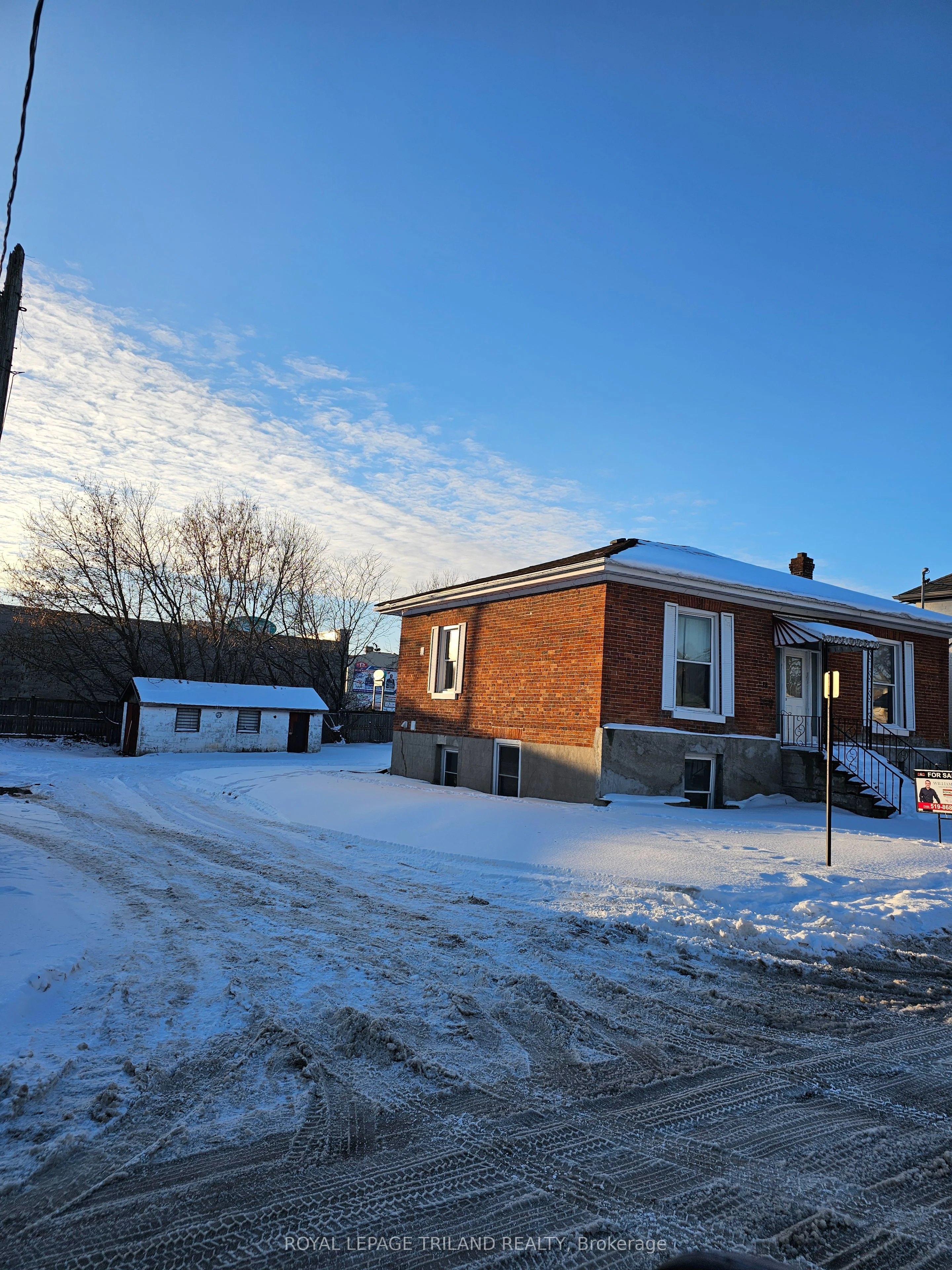 18 Chapel Street N, Woodstock, On N4s 3r1