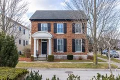 39 Garrison Village Drive, Niagara-on-the-lake, On L0s 1j0