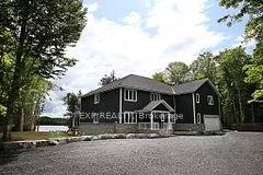 18 Hallgren Lane, Huntsville, On P1h 2n5