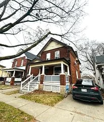 223 Park Avenue, Brantford, ON N3S 5K3