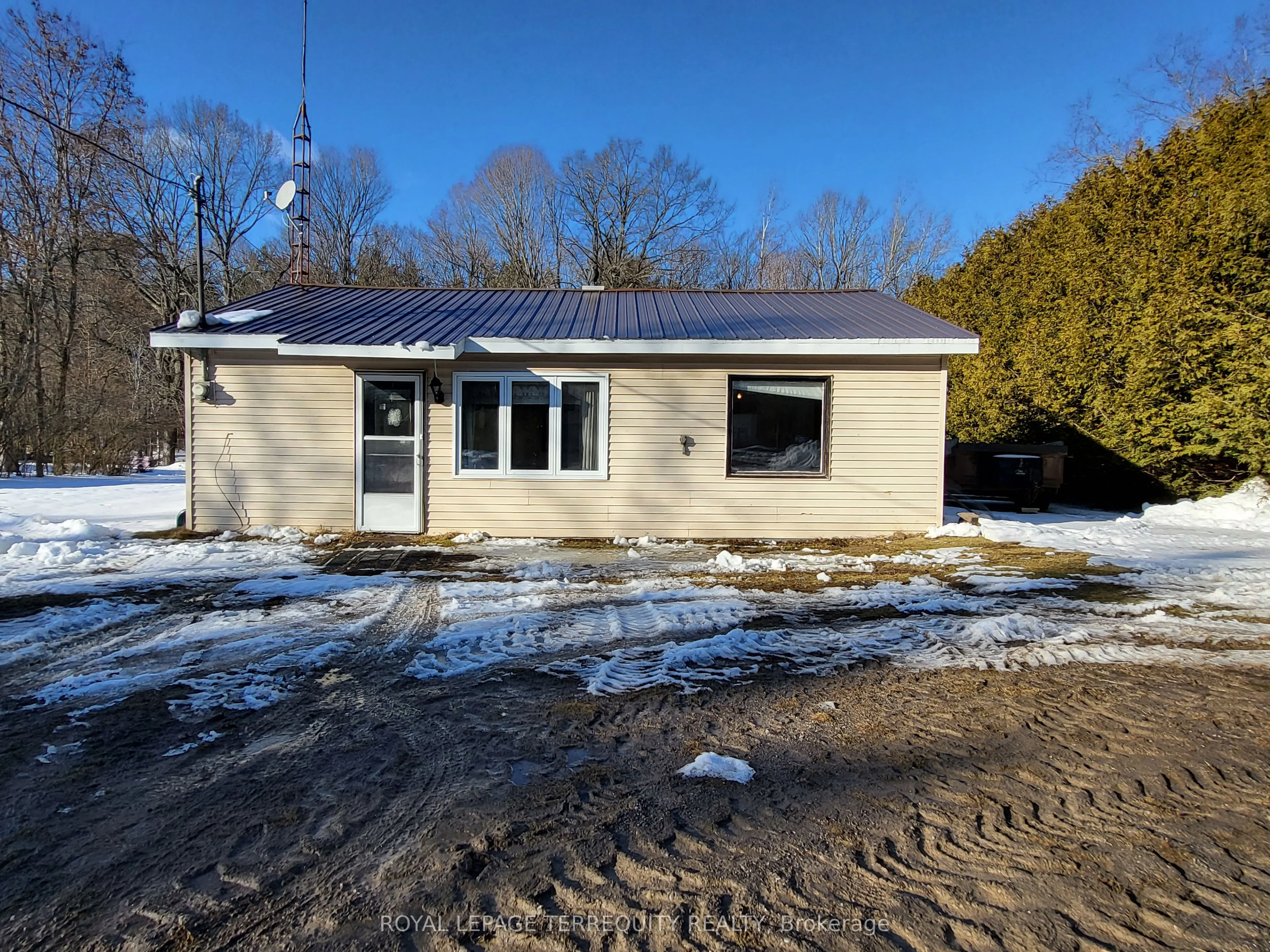 15394 Little Lake Road, Brighton, On K0k 1h0