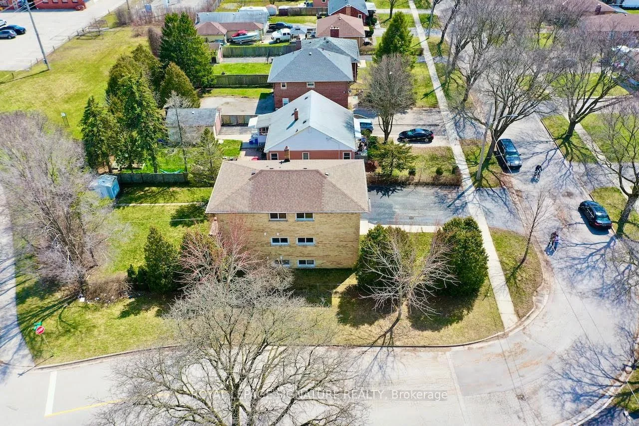 394 Thiel Street #1, London East, On N5w 4p8
