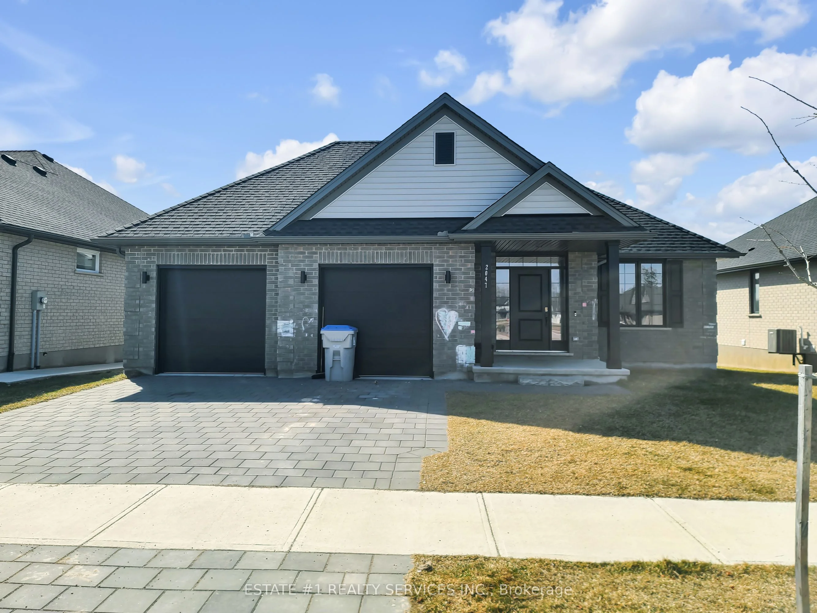 2047 Lockwood Crescent, Strathroy-caradoc, On N0l 1w0