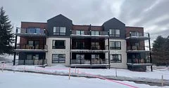 1235 Deerhurst Drive 102, Huntsville, On P1h 2e8