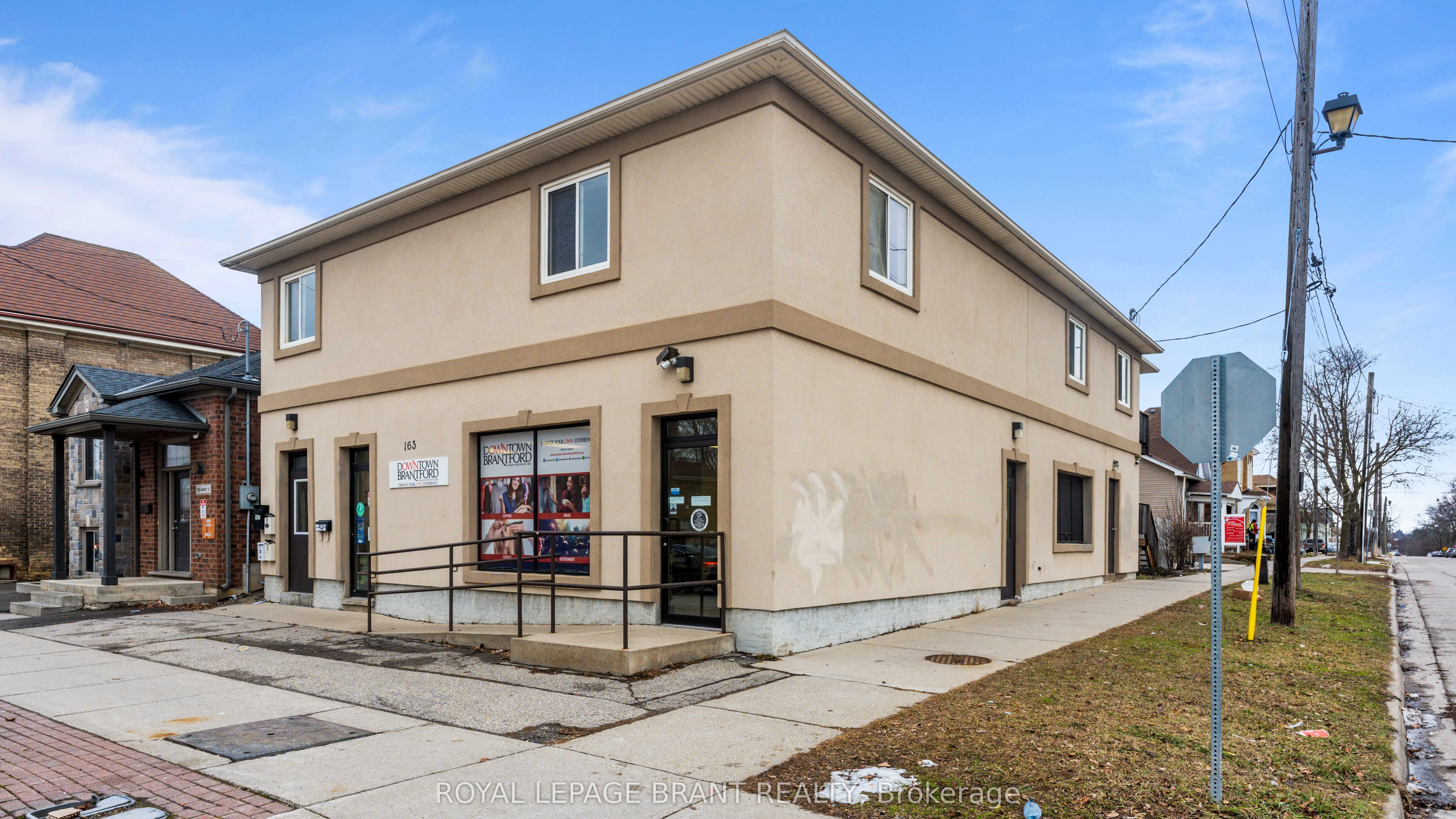 163 Market Street 2, Brantford, On N3t 6j7