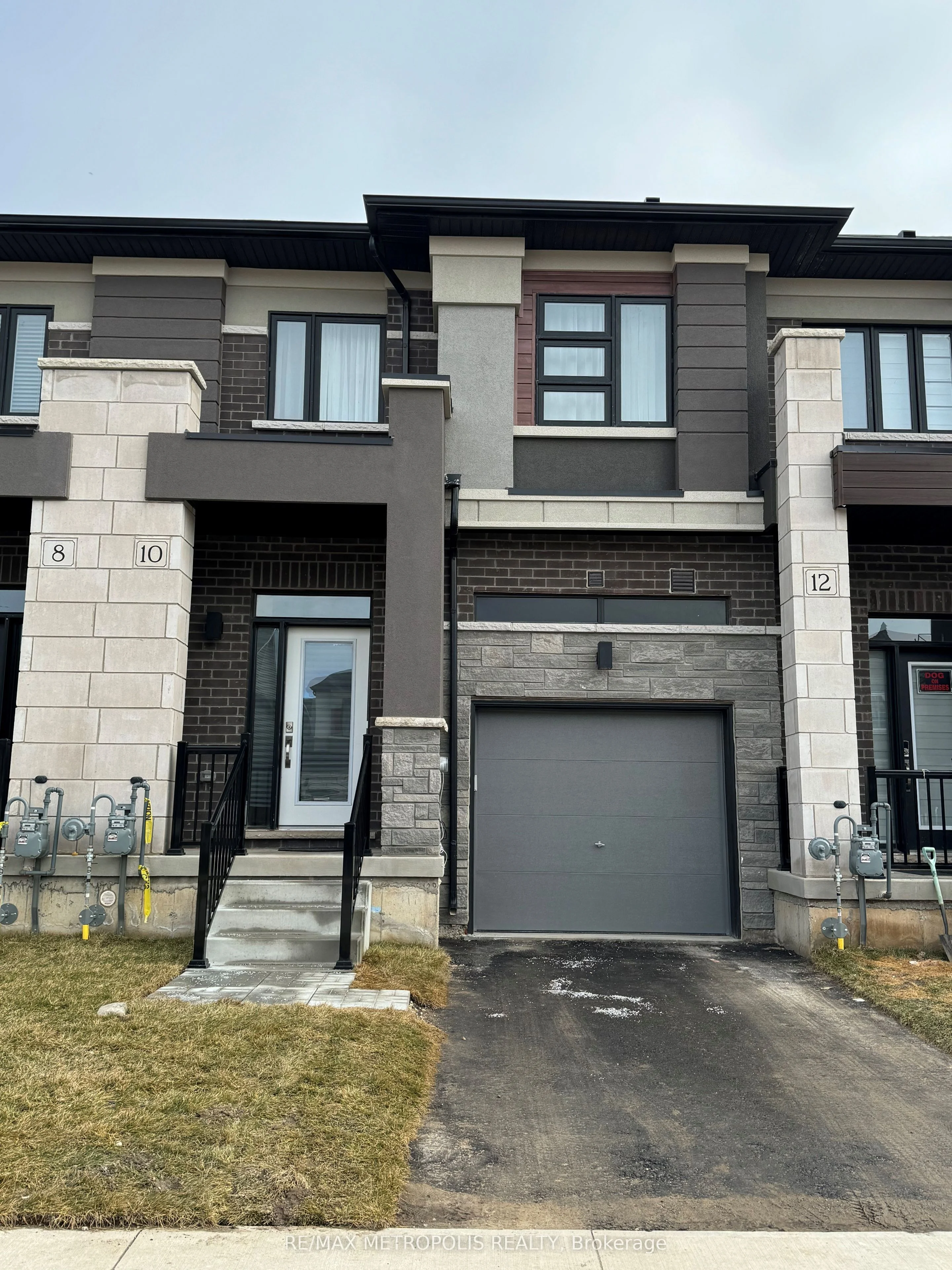 10 Copeman Avenue, Brantford, On N3t 5l8