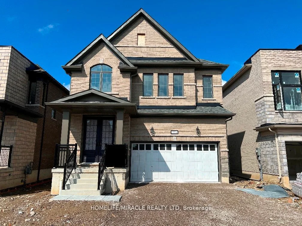 Detached in Woodstock