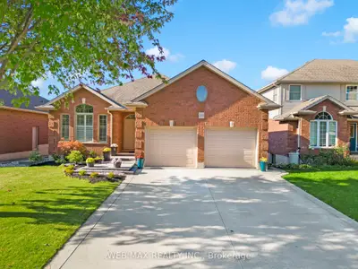 204 Kingfisher Avenue, Woodstock, On N4t 0b3
