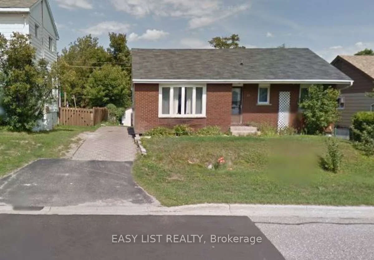 40 Hutchison Avenue, Elliot Lake, On P5a 1w5