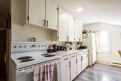 158 Dundas Street W 156, Quinte West, On K8v 3p7