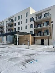19b West Street N 302, Kawartha Lakes, On K9v 1c4