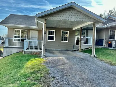 494 Metcalf Street #7, Tweed, On K0k 3j0