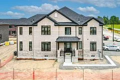 54 Corley Street, Kawartha Lakes, On K9v 6c2