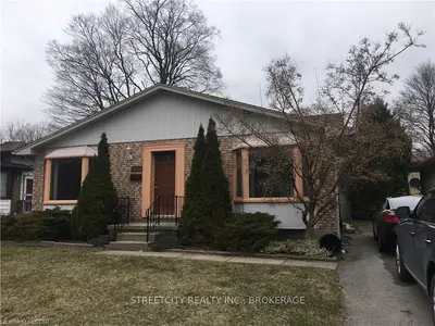 452 Castlegrove Boulevard, London North, On N6g 1k8