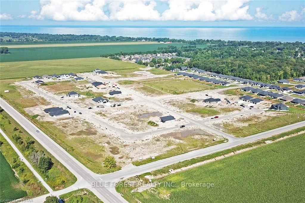 3571 Paul Crescent, Plympton-wyoming, On N0n 1e0