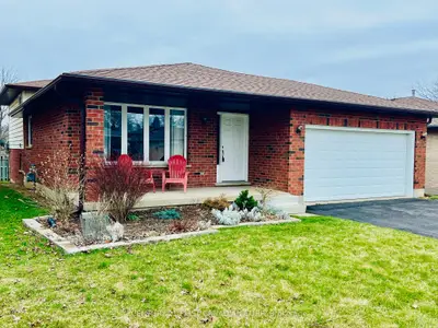 63 Golfdale Crescent, London South, On N6c 5p4
