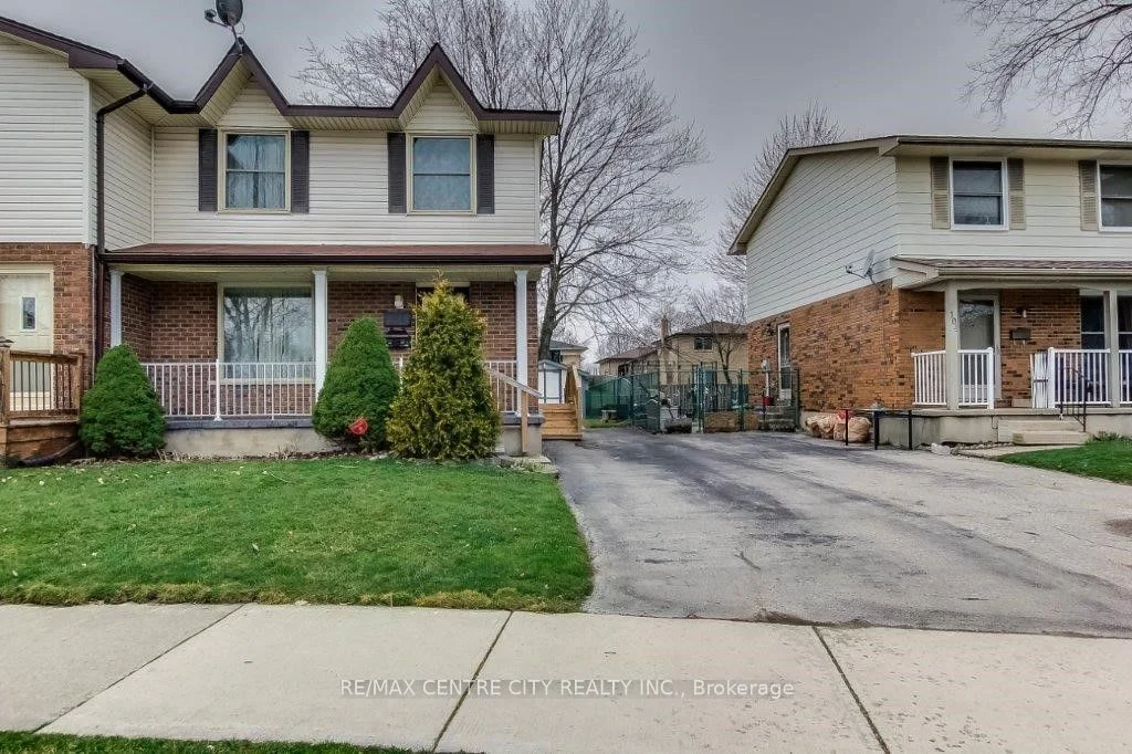 106 Augusta Crescent, London South, On N6e 2e1