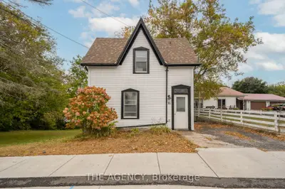 16 Elks Street, Prince Edward County, On K0k 2t0